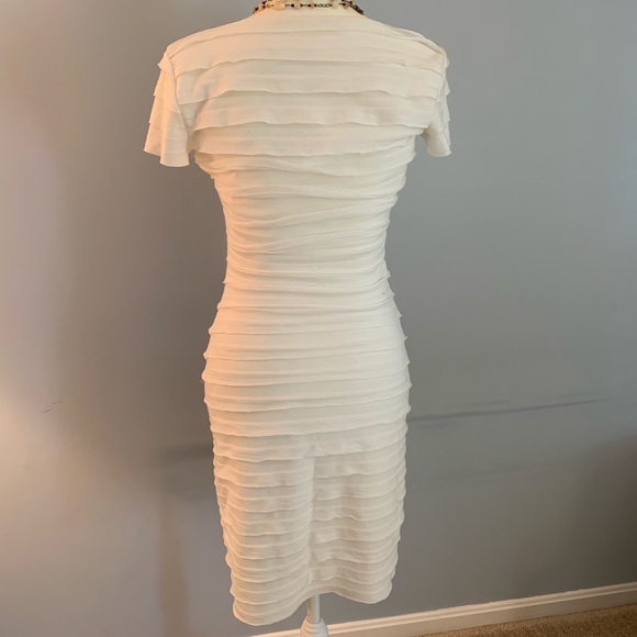 Cap sleeve dress - Picture 3 of 3